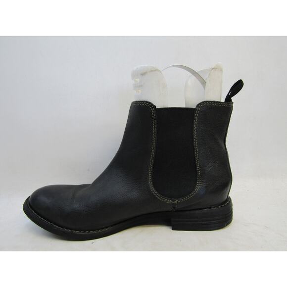 Clarks Womens Sz 8 M Black Leather Chelsea Ankle Fashion Boots Bootie - Picture 2 of 11